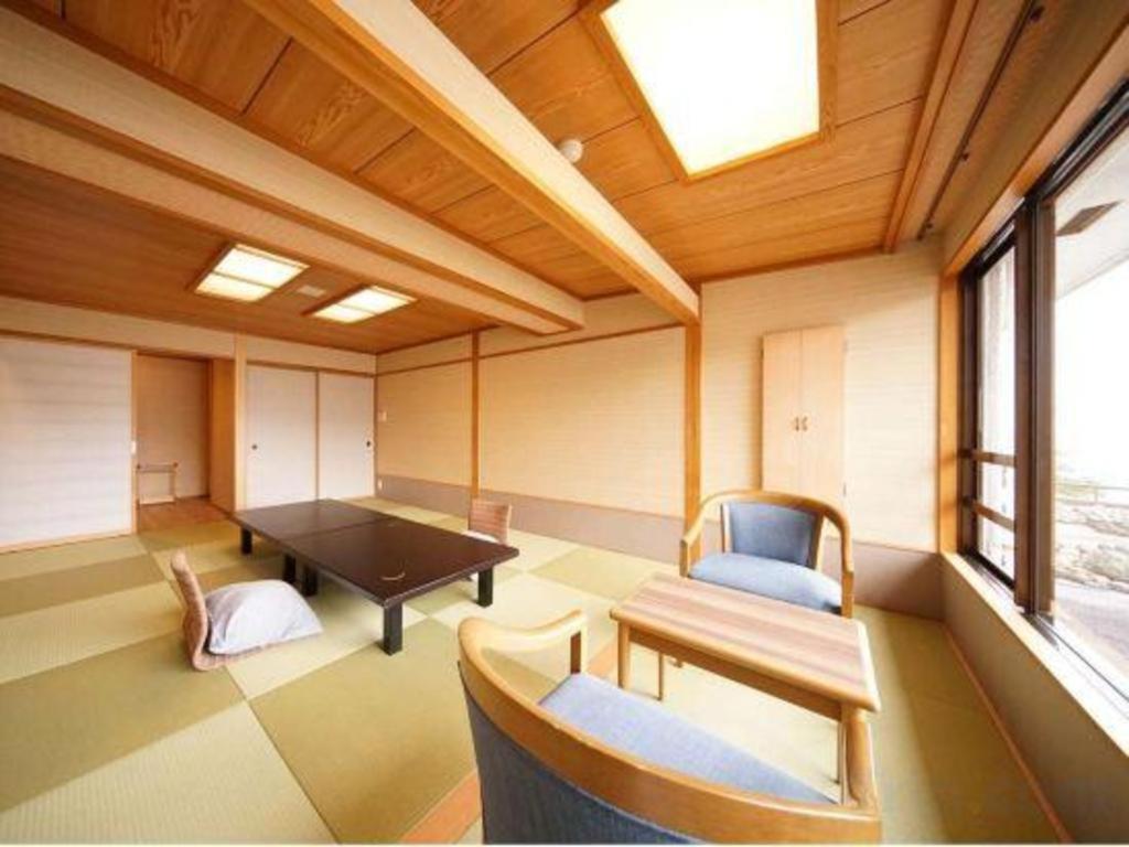 Tsukino Sumika Atami Juraku Hotel Exterior photo