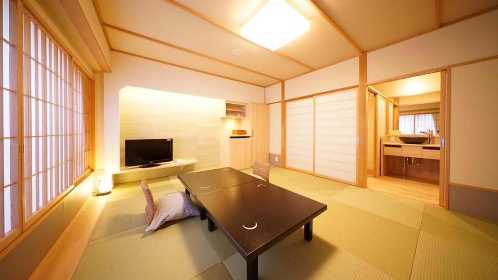 Tsukino Sumika Atami Juraku Hotel Exterior photo