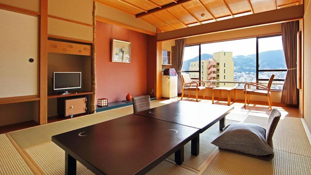 Tsukino Sumika Atami Juraku Hotel Exterior photo